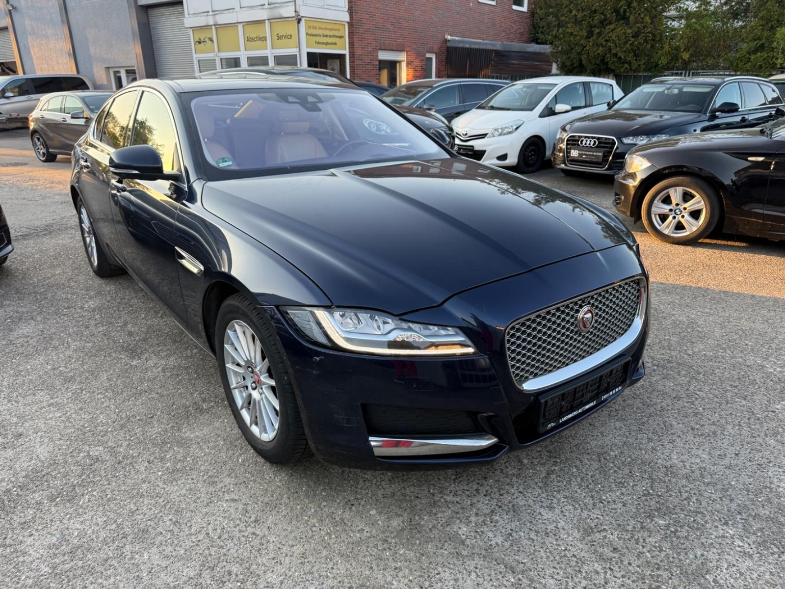 Jaguar XF Portfolio