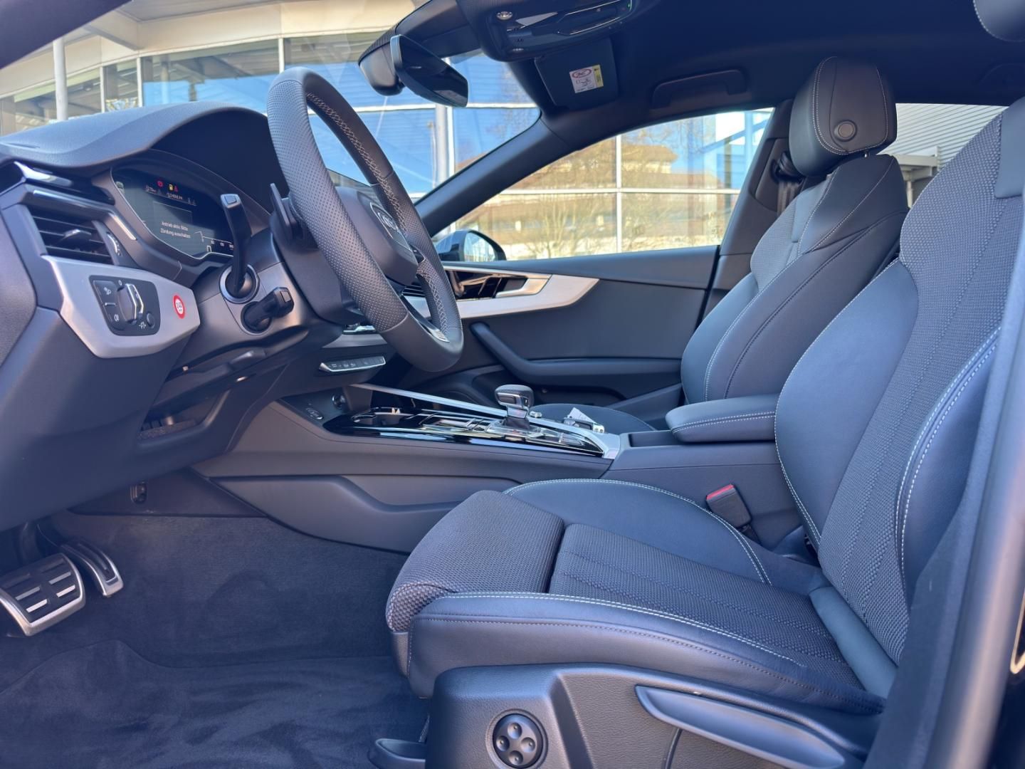 Fahrzeugabbildung Audi A5 Sportback S line business business 35 TFSI S