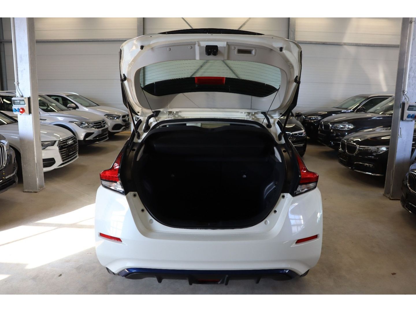 Fahrzeugabbildung Nissan Leaf 40 kWh Connect EV ACC Blis DAB Navi Kamera