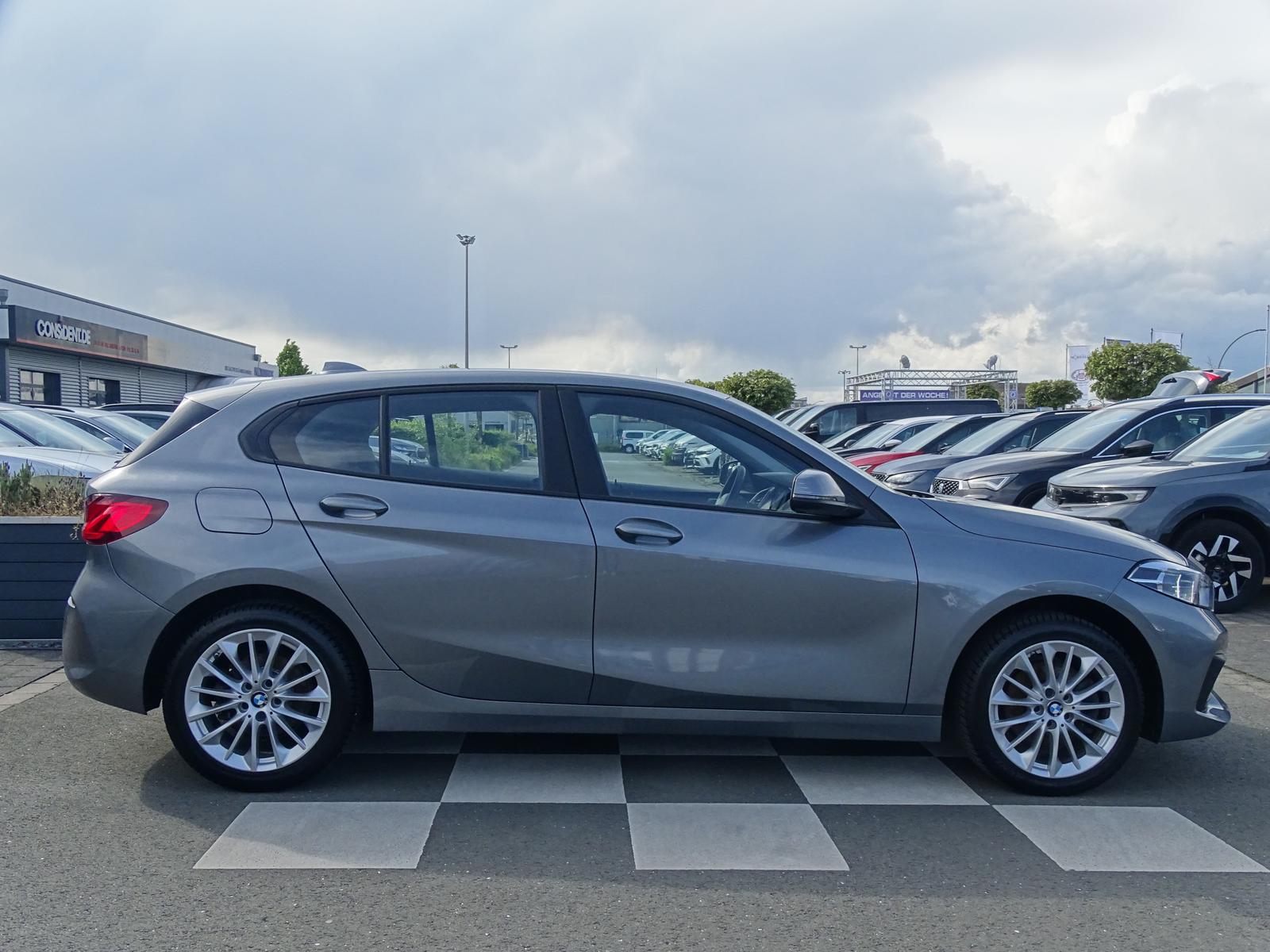 BMW 118i Advantage*STEPTRONIC*LED*NAVI*SHZG*PDC*DAB*