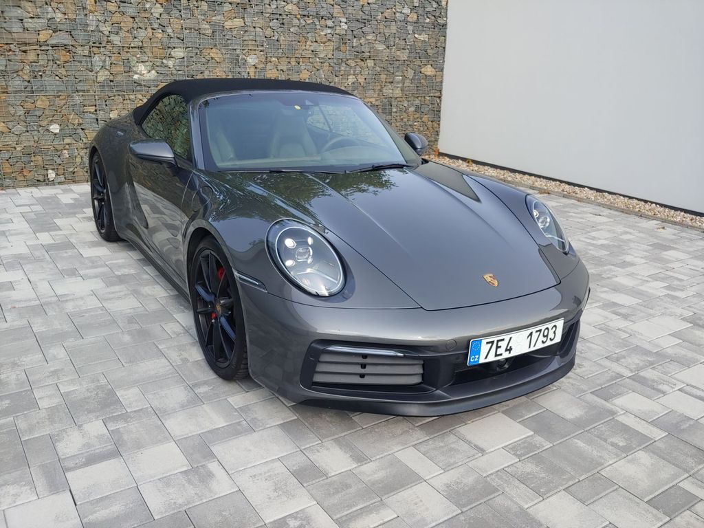 Porsche 992