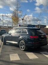 Audi Q7 3.0 TDI quattro S-line Selection - Audi Q7 von privat