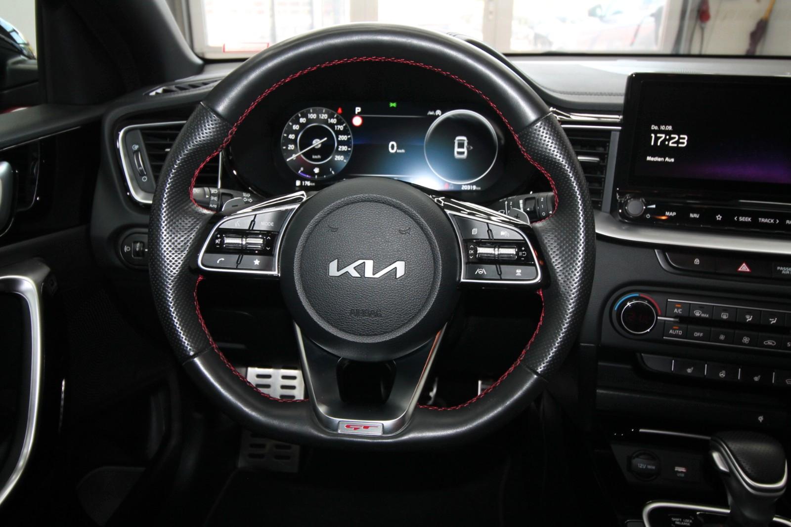 Kia ProCeed GT 1,6 T-GDi LED Virtual ACC Kamera Klap