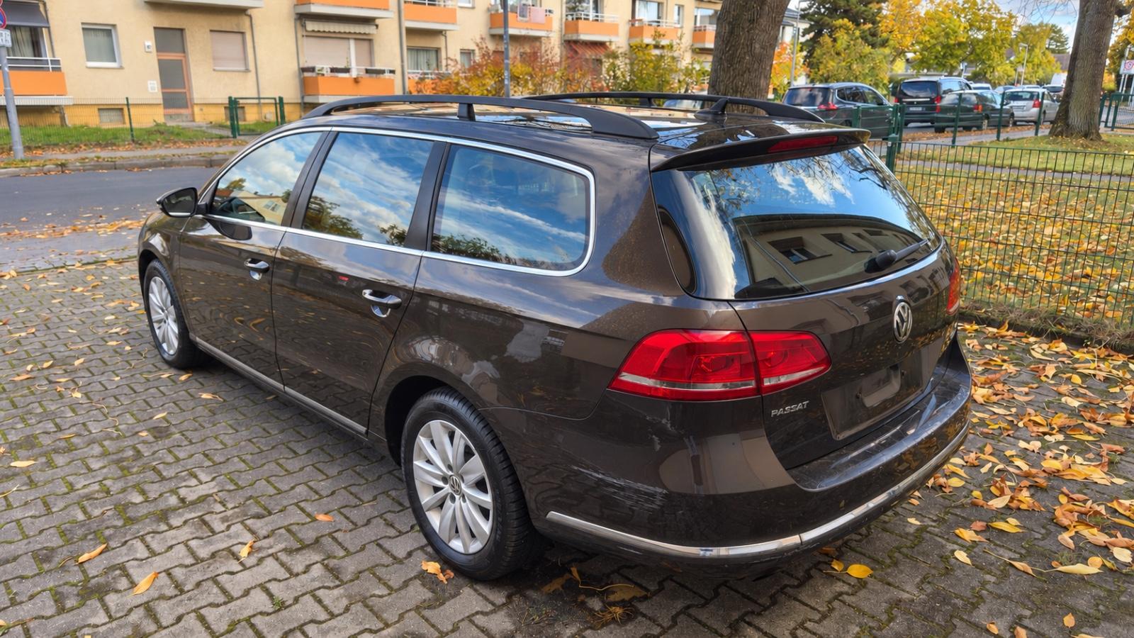 Volkswagen Passat 2013 — engine 1.390 cm³, 122 HP (90kW)