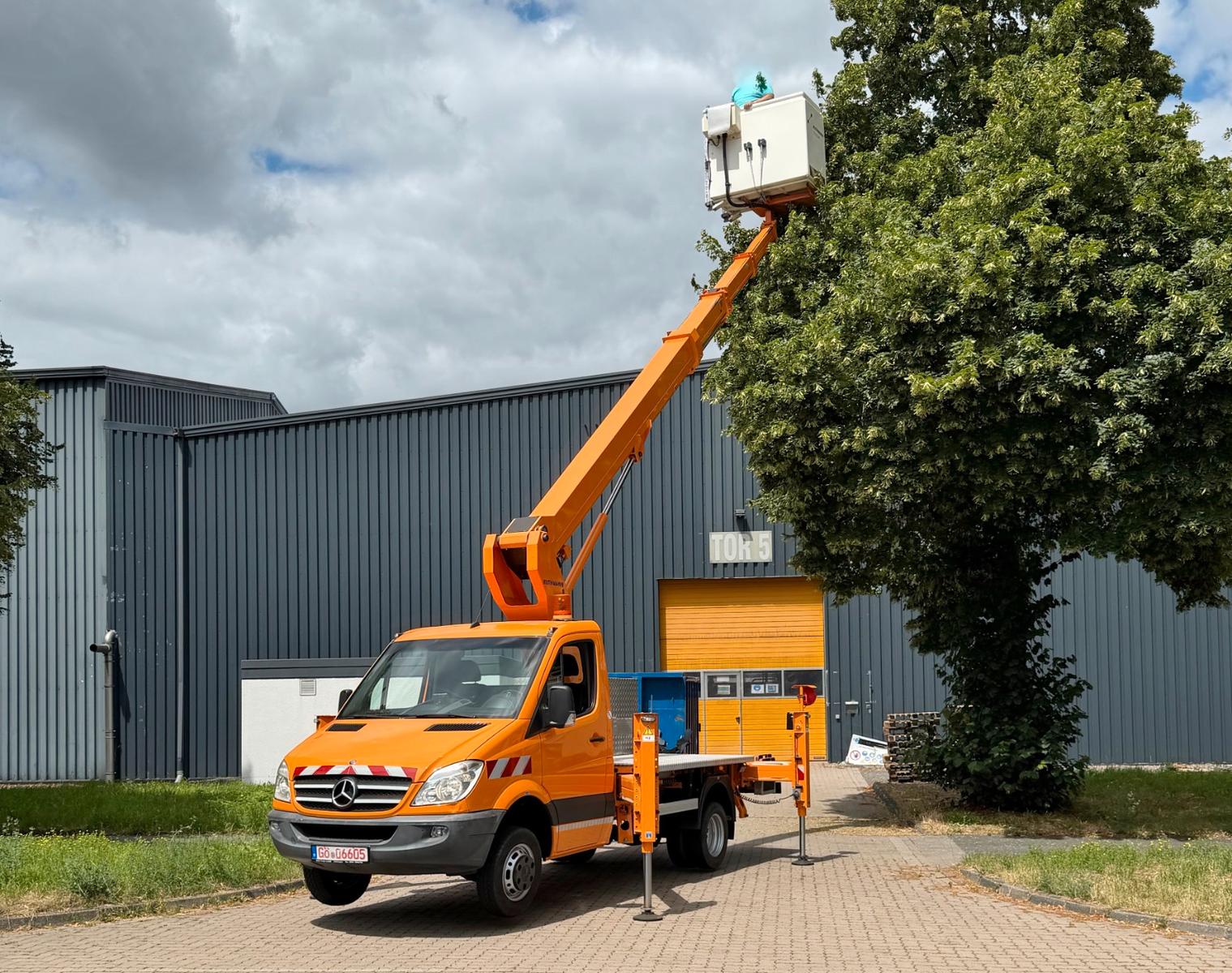 Mercedes-Benz SPRINTER 516 - Ruthmann TB220 - 131 TKm