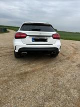 Mercedes-Benz GLA 200 DCT - - gebrauchte Mercedes-Benz GLA 200 aus dem Jahr 2020