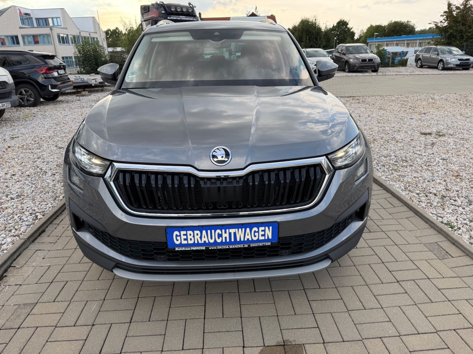 Skoda Kodiaq Tour LED NAVI Kamera PDC DAB imagem 2