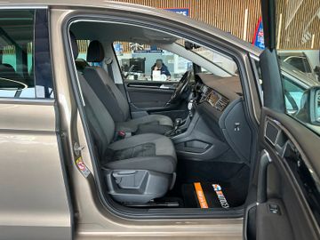 Volkswagen Golf Sportsvan VII Highline *LED*ACC*AHK*