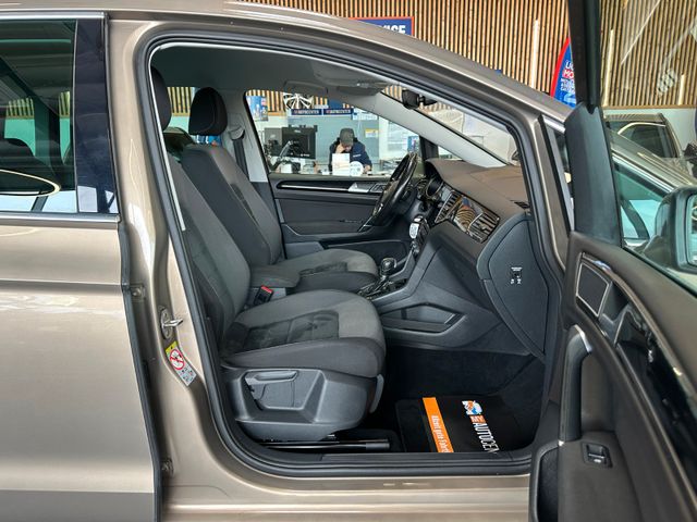 Volkswagen Golf Sportsvan VII Highline *LED*ACC*AHK*