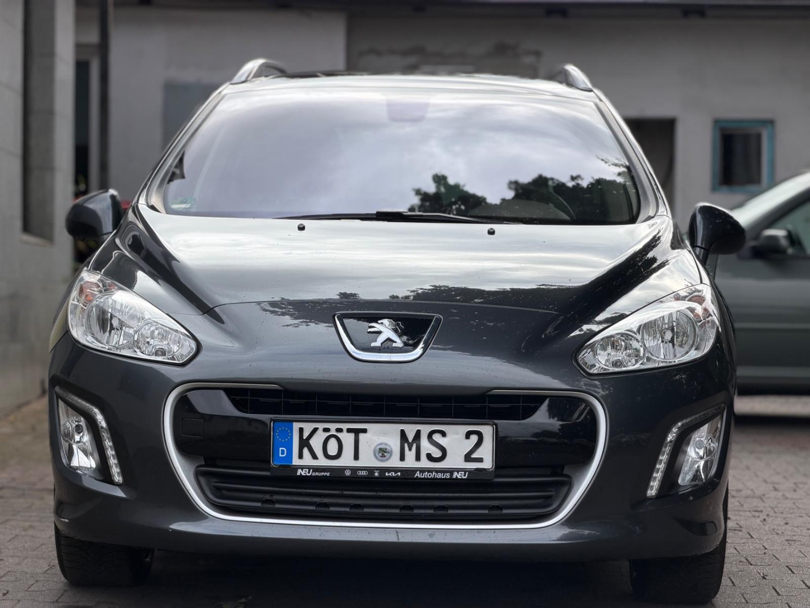 Peugeot 308 2012 — engine 1.598 cm³, 120 HP (88kW)
