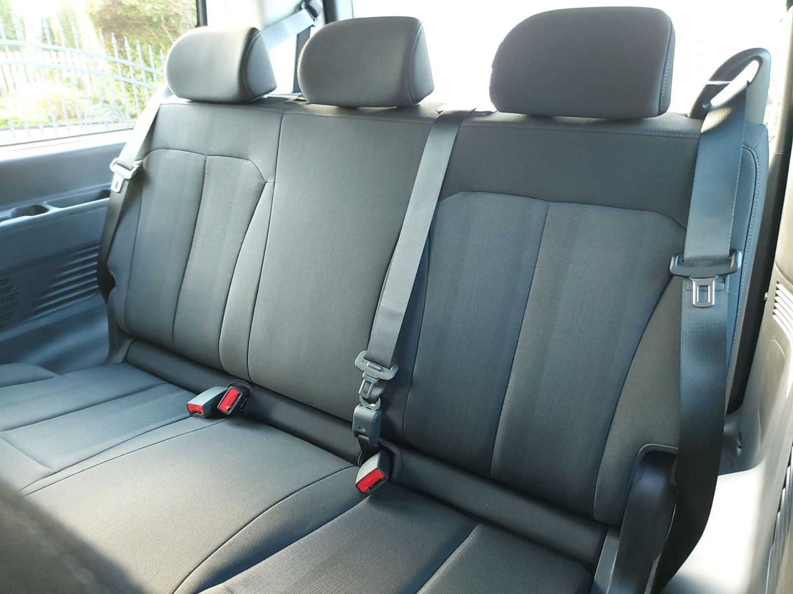 Fahrzeugabbildung Hyundai Staria Hybrid 225PS Trend 9-Sitzer Parkp. Easy-P