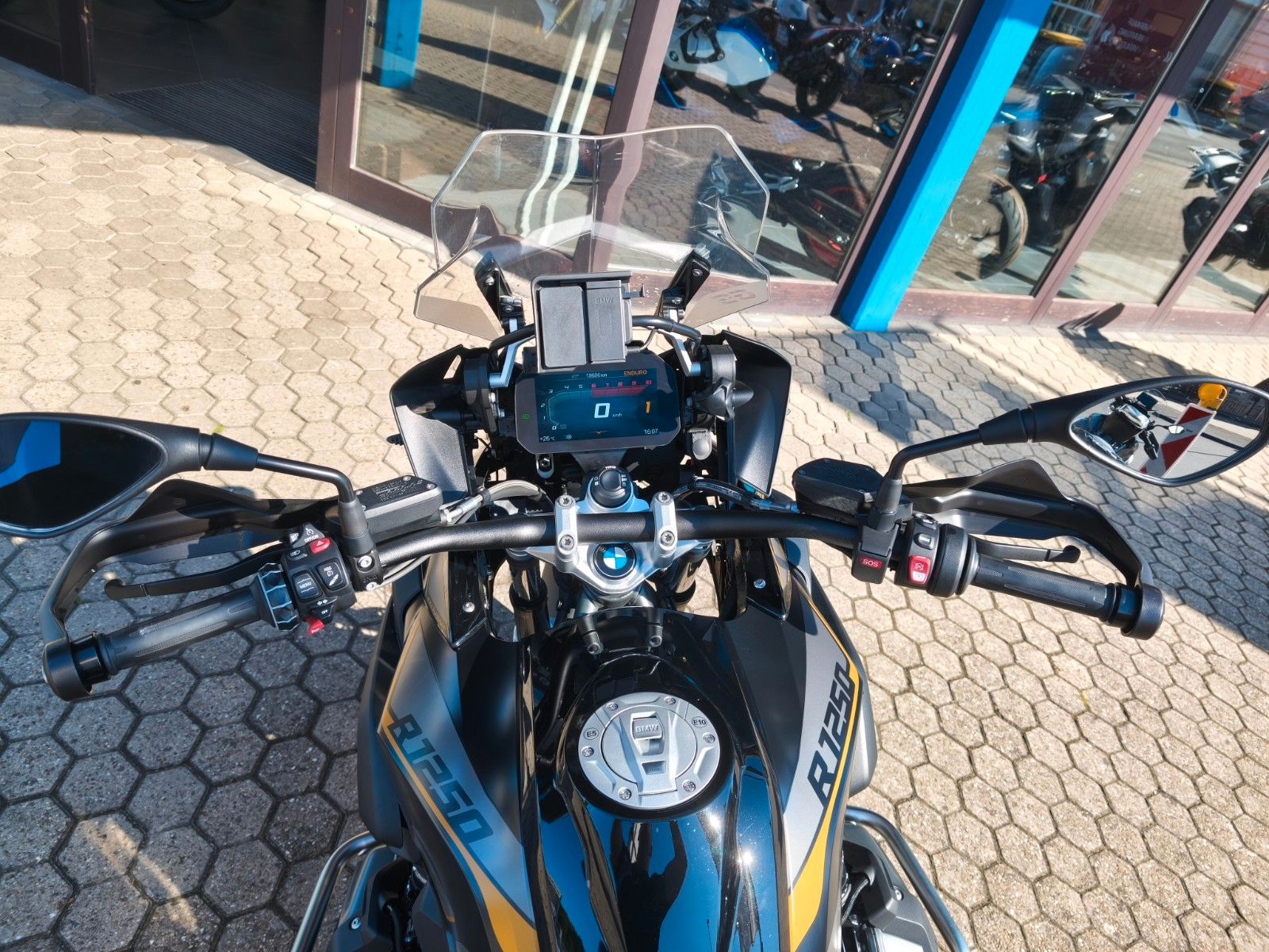 Fahrzeugabbildung BMW R1250 GS Style Exclusive/inkl.Koffer