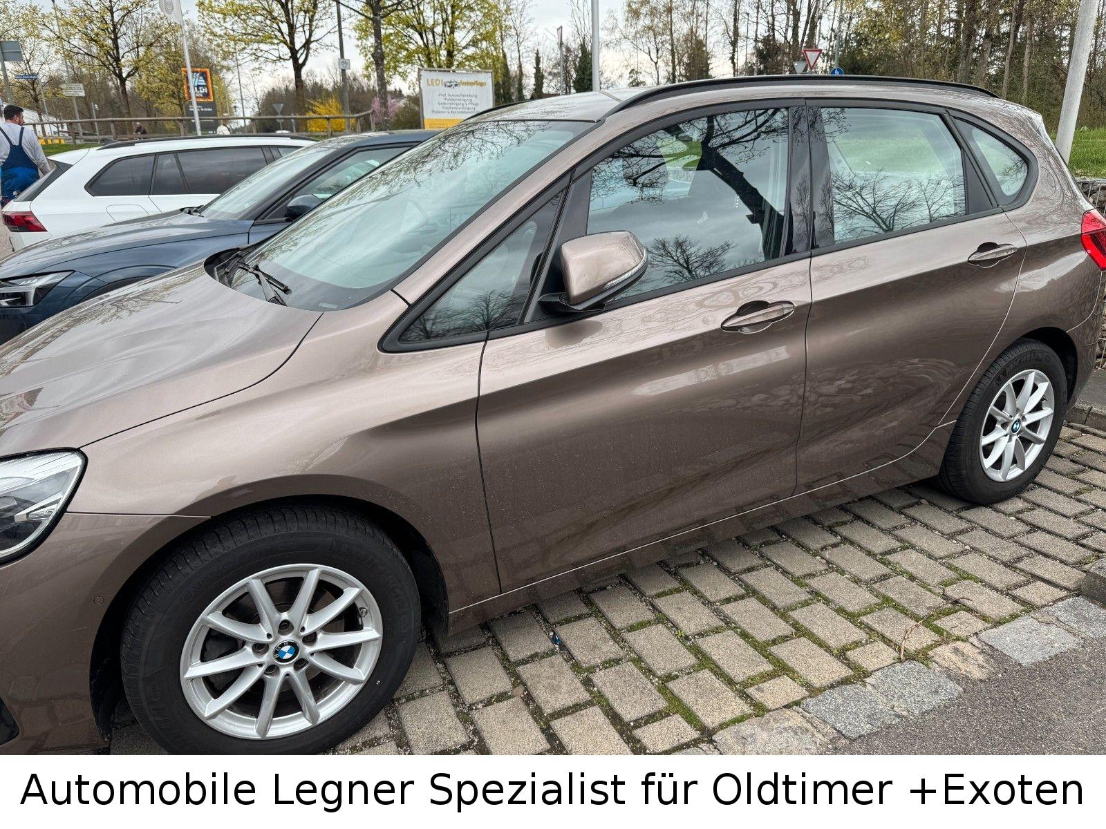 BMW 218 Active Tourer Advantage aus 1.Hand