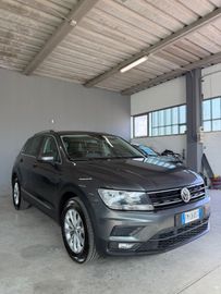 Volkswagen Tiguan - 3