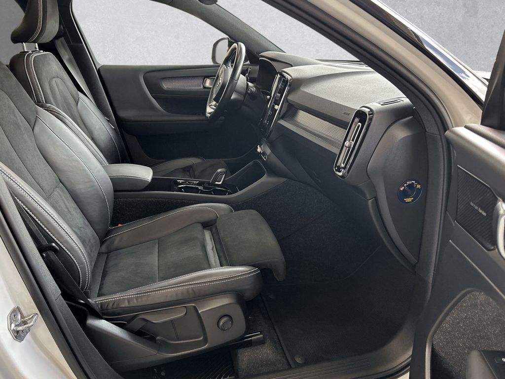 Volvo XC40 R Design Recharge Plug-In Hybrid 2WD T5 Pan