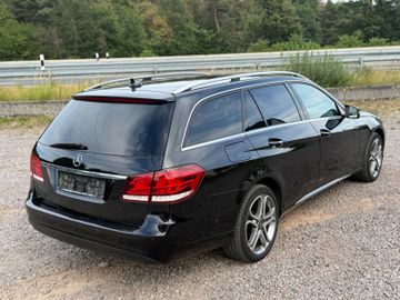Mercedes E 220 - 11