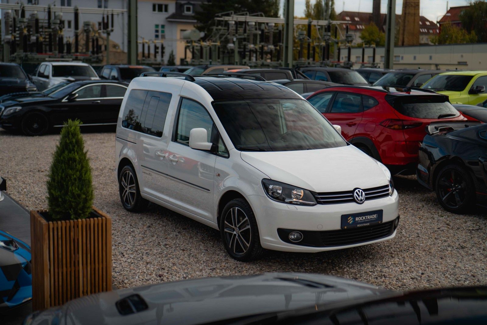 Fahrzeugabbildung Volkswagen Caddy 1.6 TDI DSG Edition 30 Sport | Alcantara