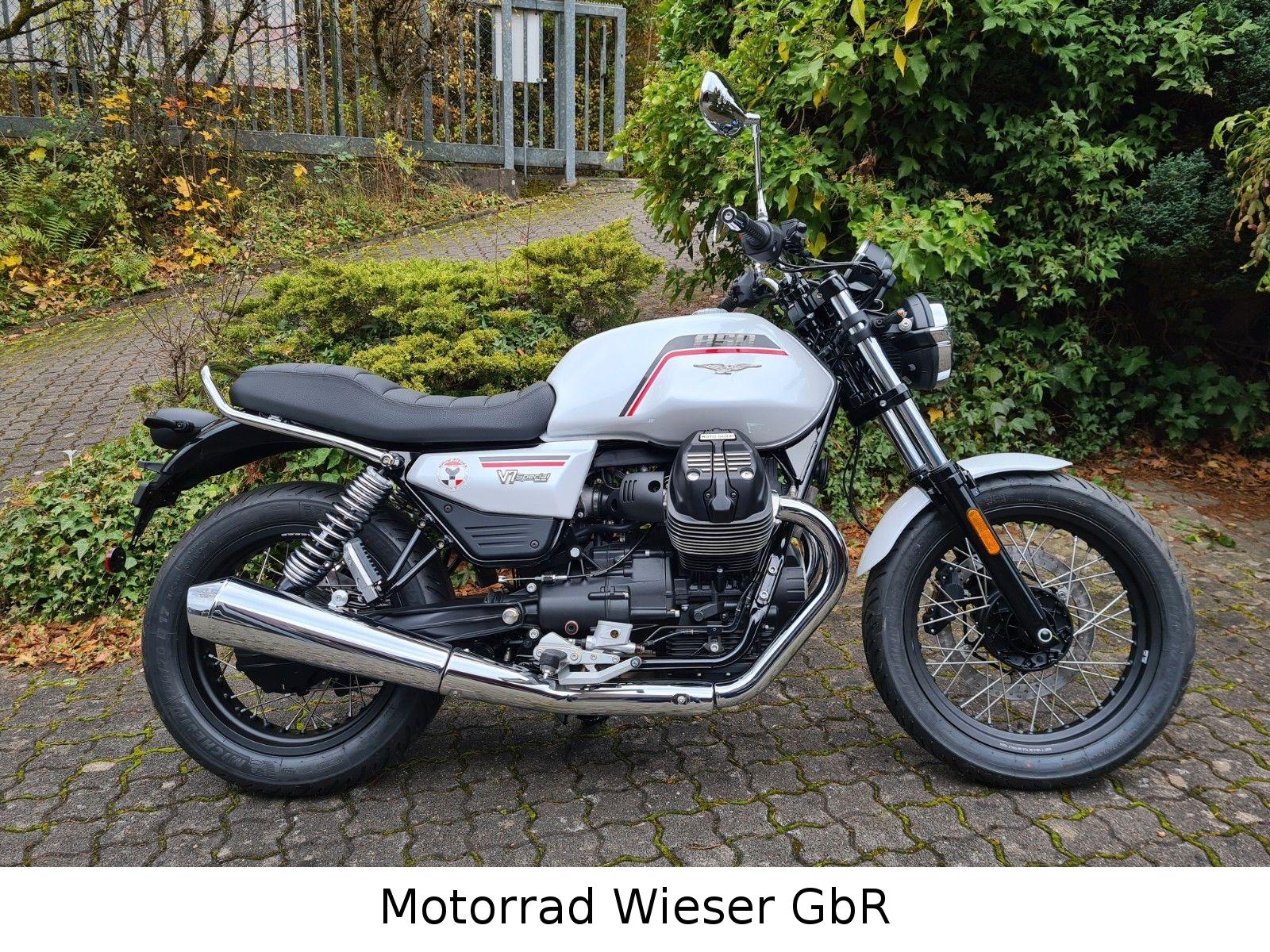 Moto Guzzi V7 Special  2025