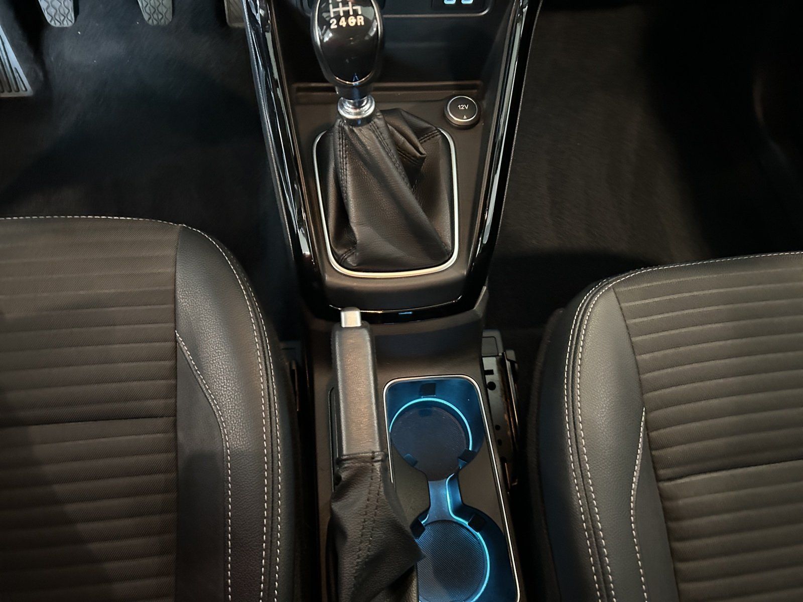 Fahrzeugabbildung Ford EcoSport 1.0 EcoBoost Titanium