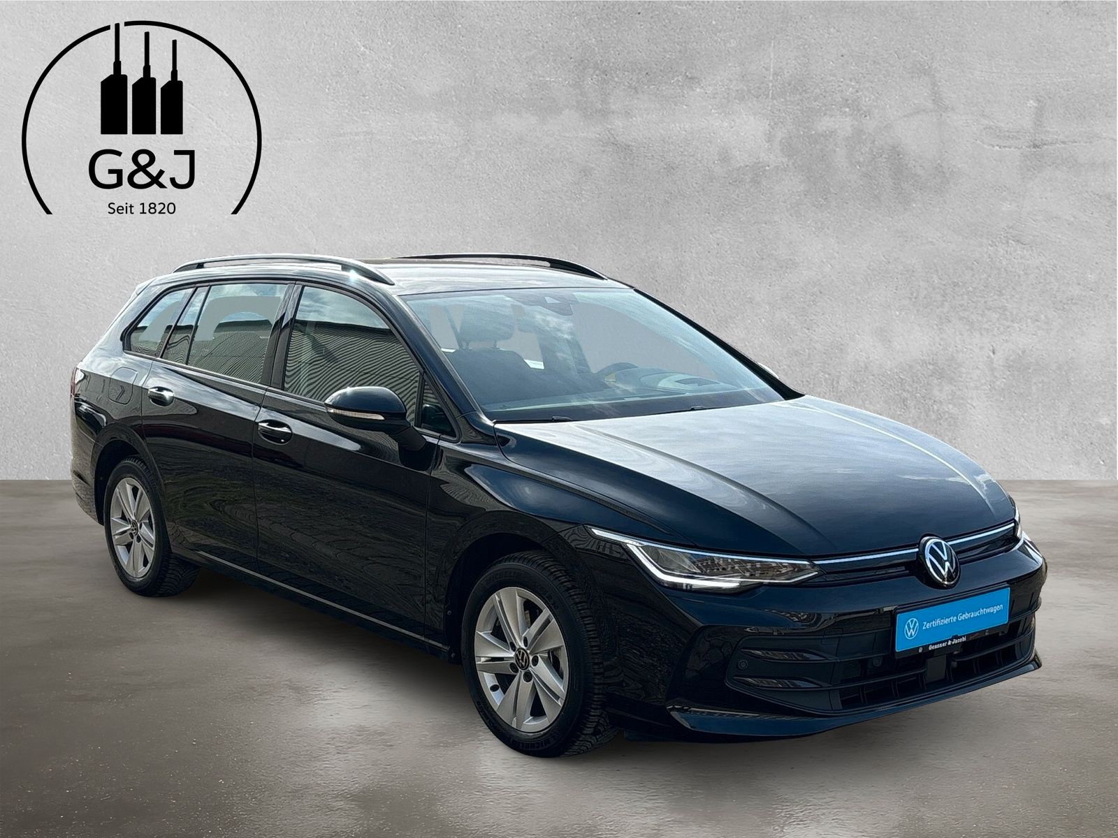 Fahrzeugabbildung Volkswagen Golf Variant Life 1.5 eTSI DSG App-Connect