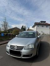 Volkswagen Jetta 1.4 TSI 90 kW DSG  - Volkswagen Jetta: 1.9