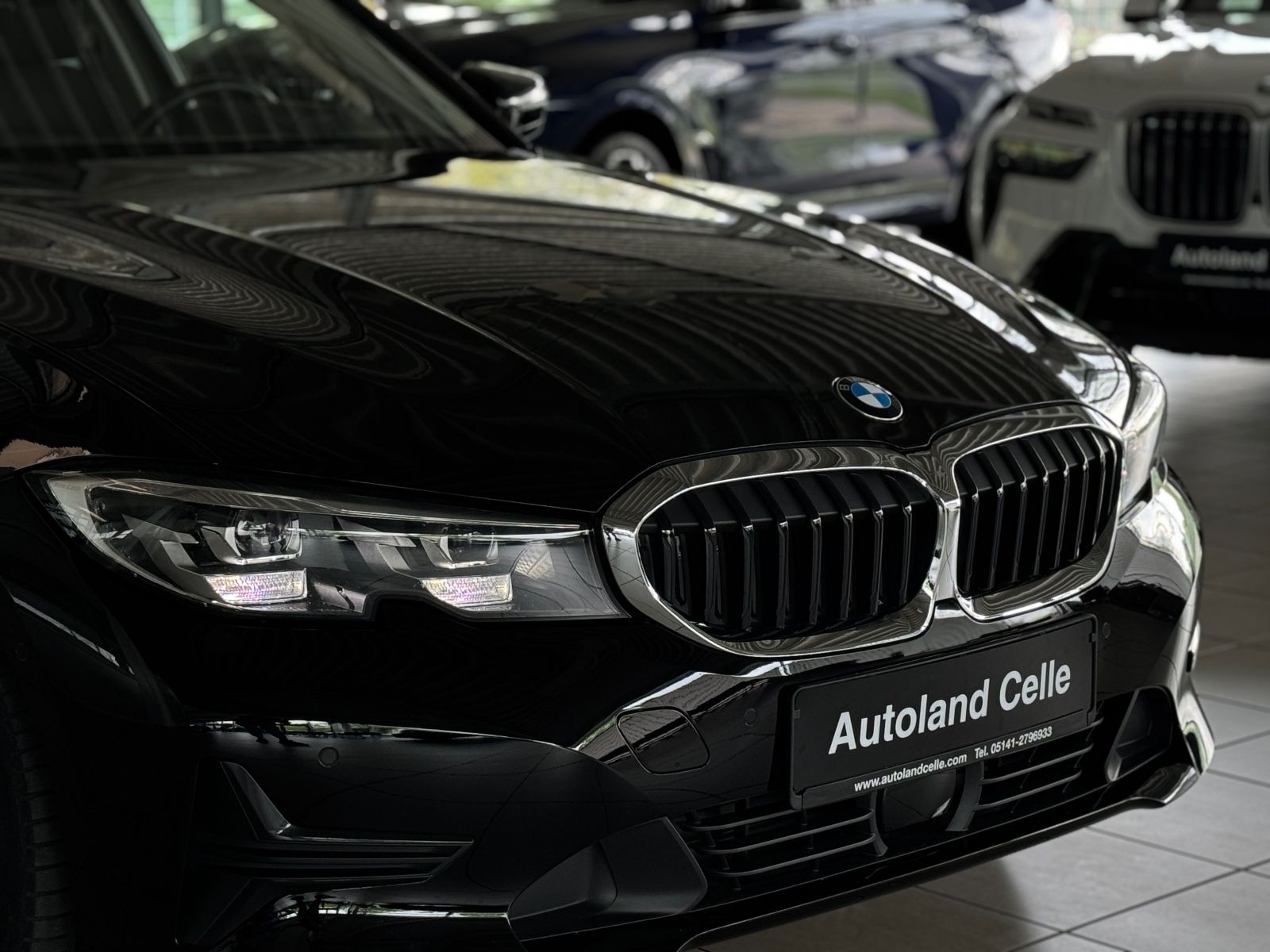 Fahrzeugabbildung BMW 330e  Advantage Kamera HUD DAB AHK ACC  Alarm