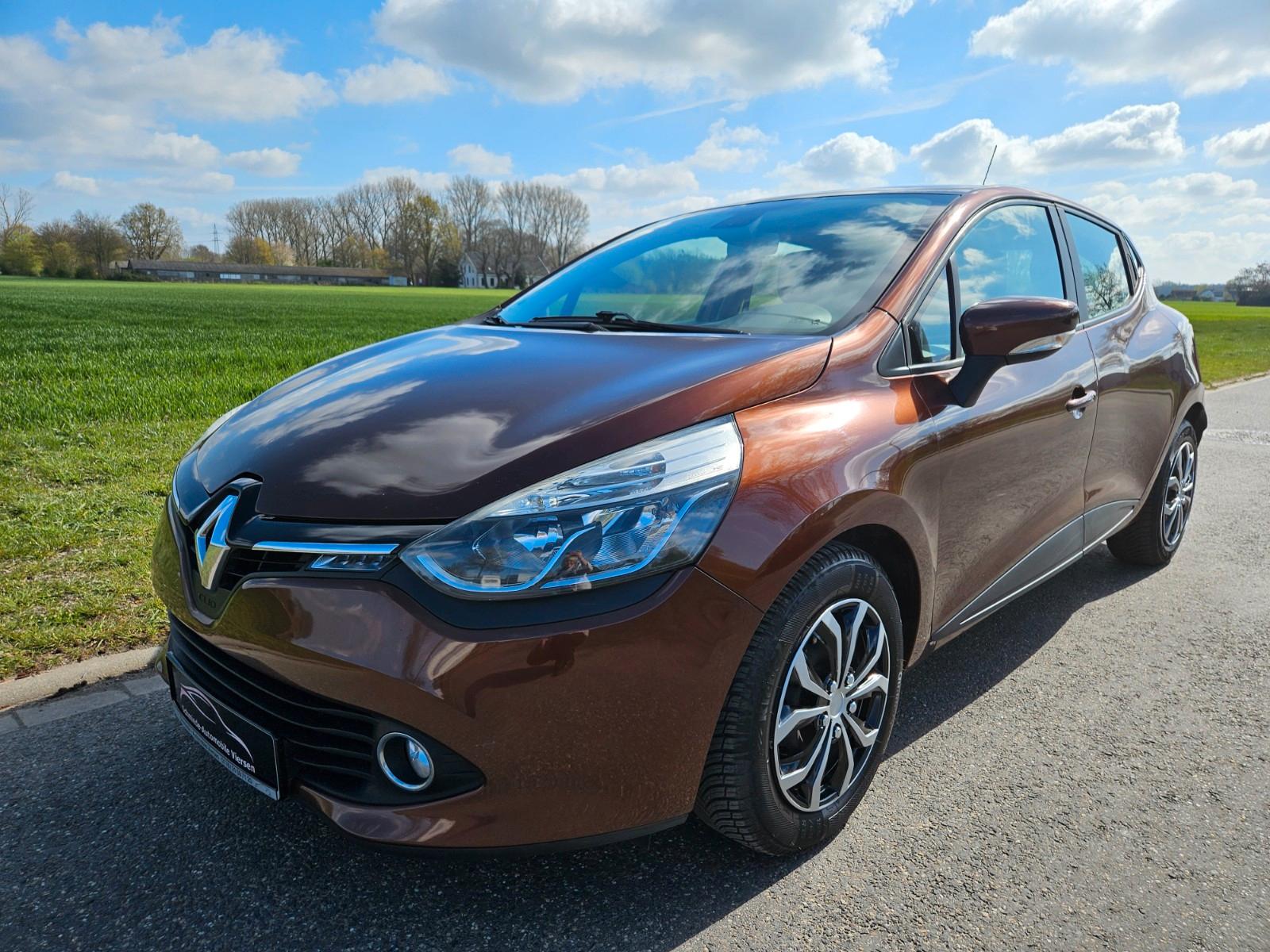 Renault Clio IV Dynamique / Navi / Tüv + Inspektion NEU!