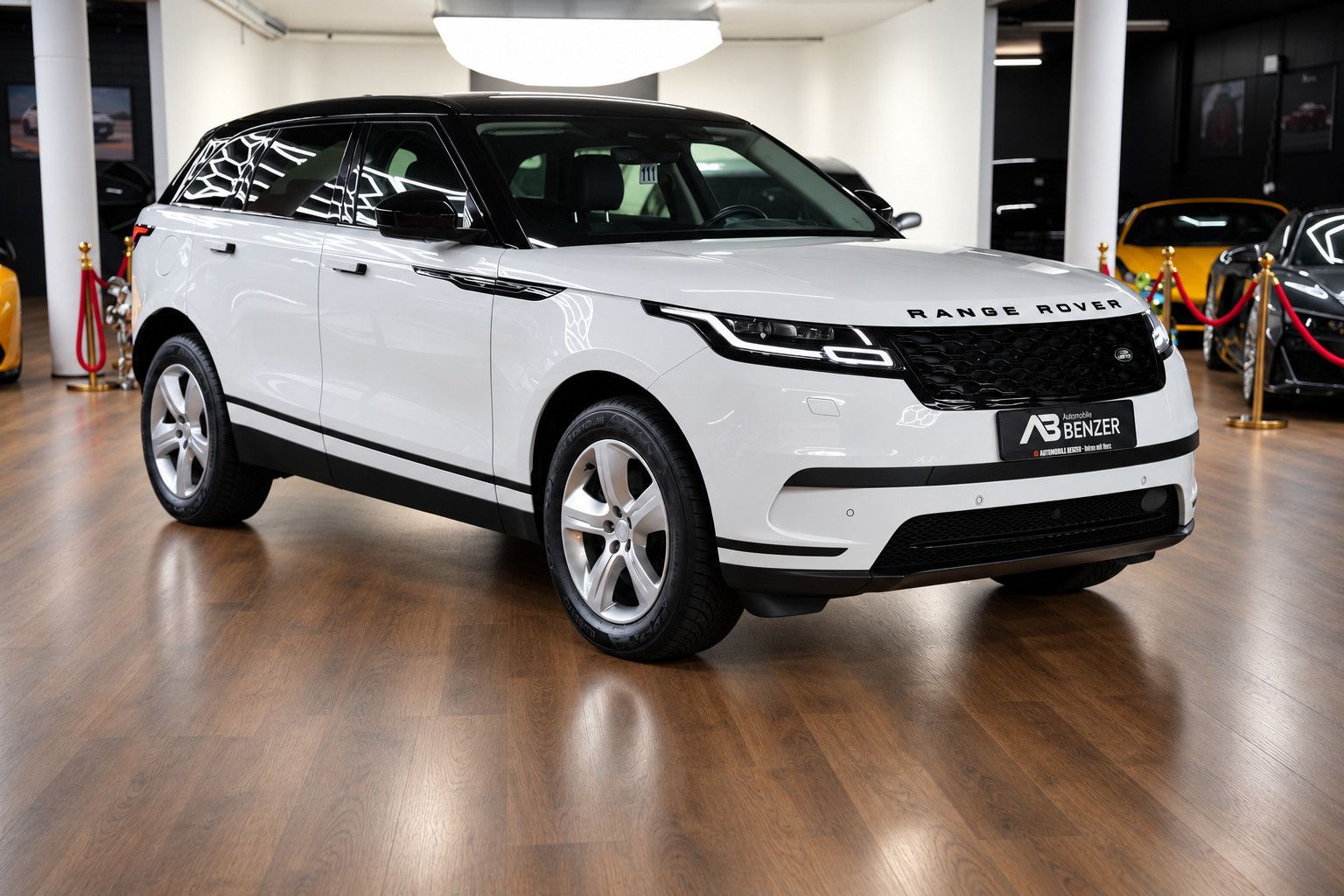 Fahrzeugabbildung Land Rover Range Rover Velar Kamera*Head-UP*Matrix*CarPlay