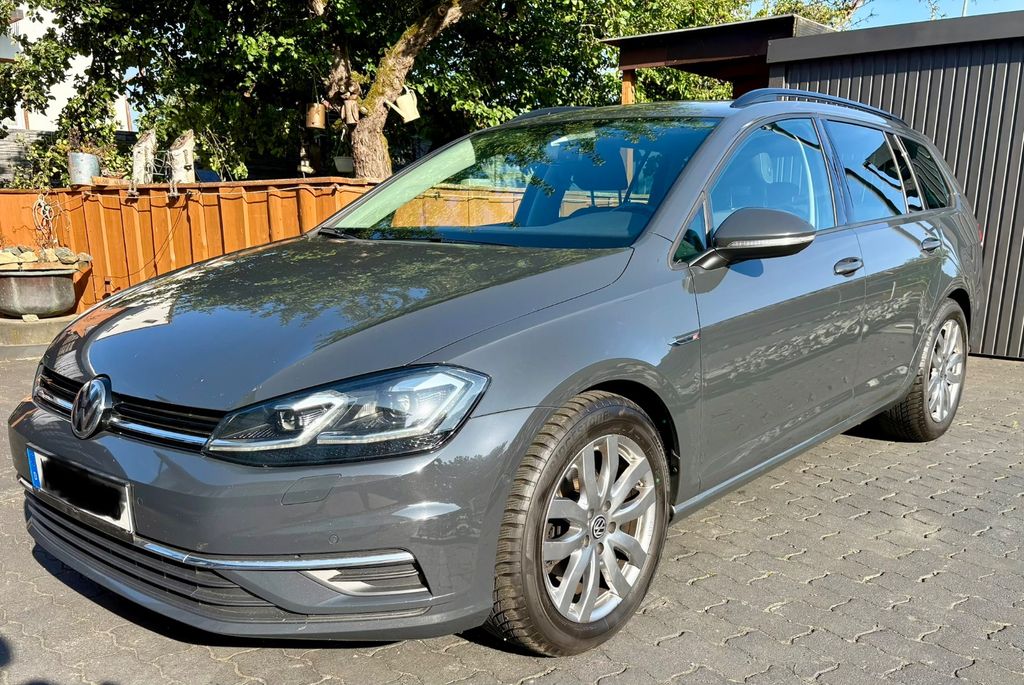 Image of Volkswagen Golf