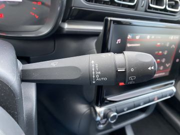 Bild 20 Citroën C3 PureTech 1.2 Shine AUTOMATIK/PDC/Alufelge /R
