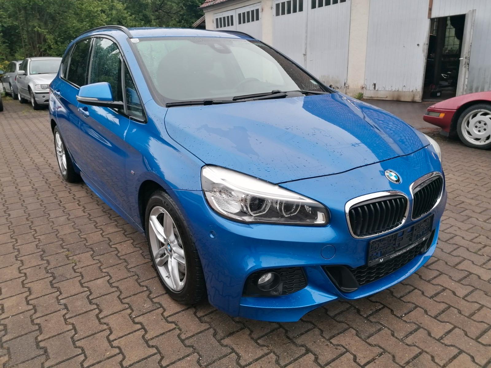 BMW 225i xDrive Active Tourer - M Sport / HUD / AHK