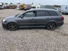 Fahrzeugabbildung Toyota Avensis Combi 2.0 D-4D