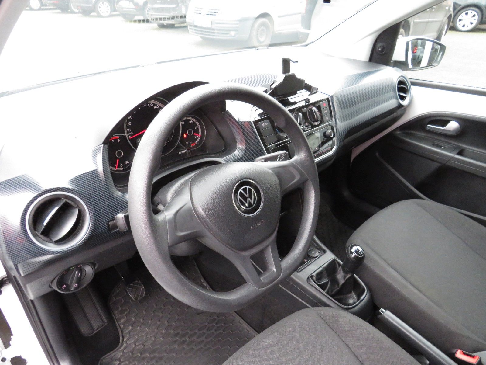 Fahrzeugabbildung Volkswagen up! 4T KLIMA MAPS&MORE CITY-NORBREMS DAB 1.H