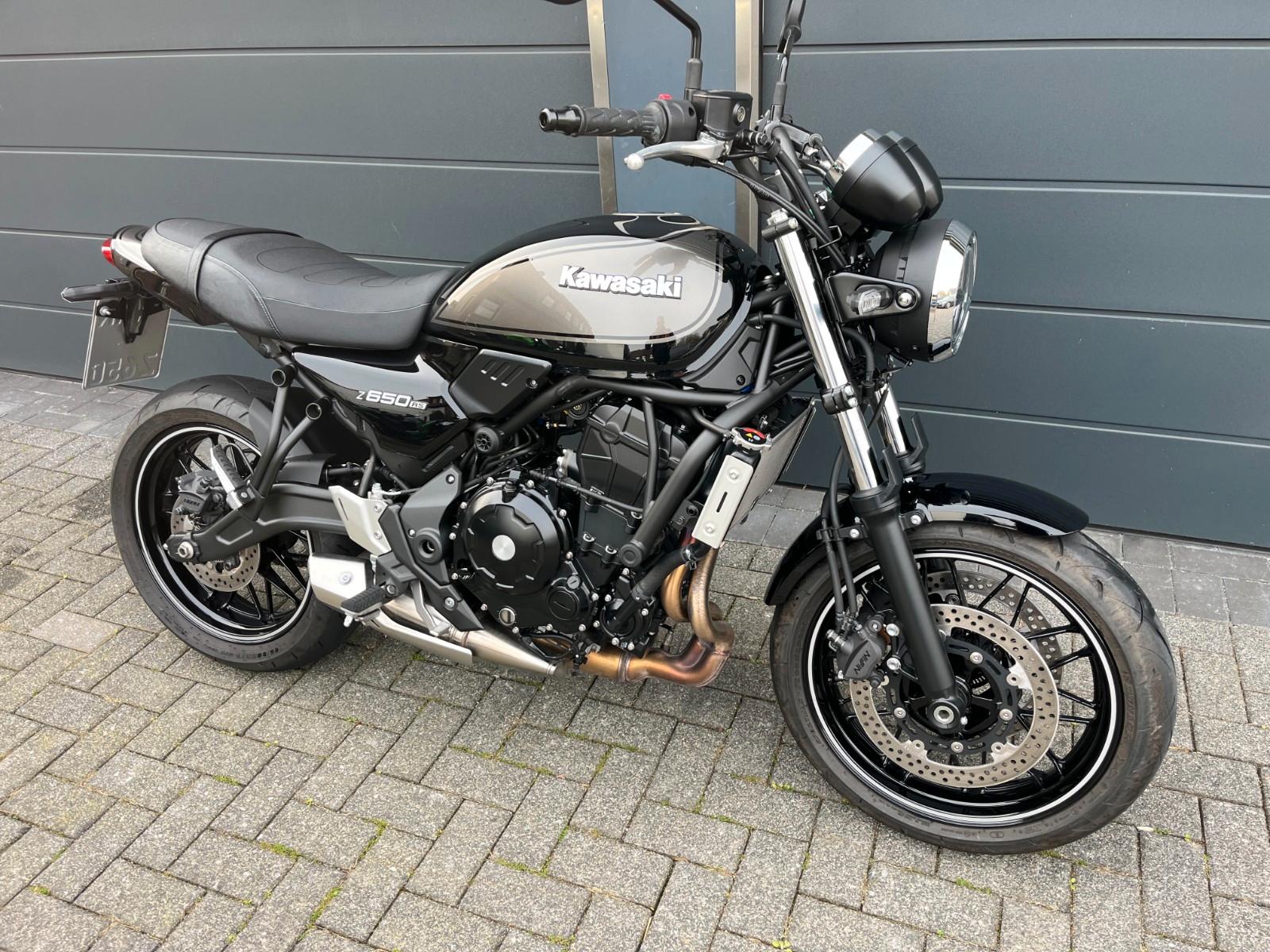 Kawasaki Z650 RS 1.Hd nur 3500 Km Werksgarantie