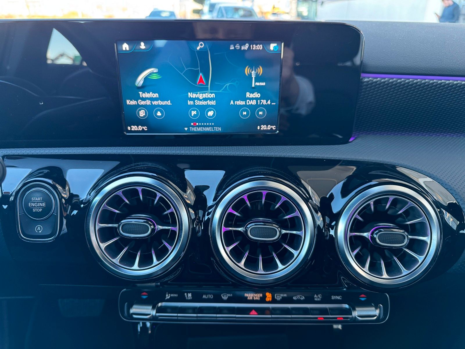 Fahrzeugabbildung Mercedes-Benz A 220d Progressive+Pano+Ambiente+RKamera+LED