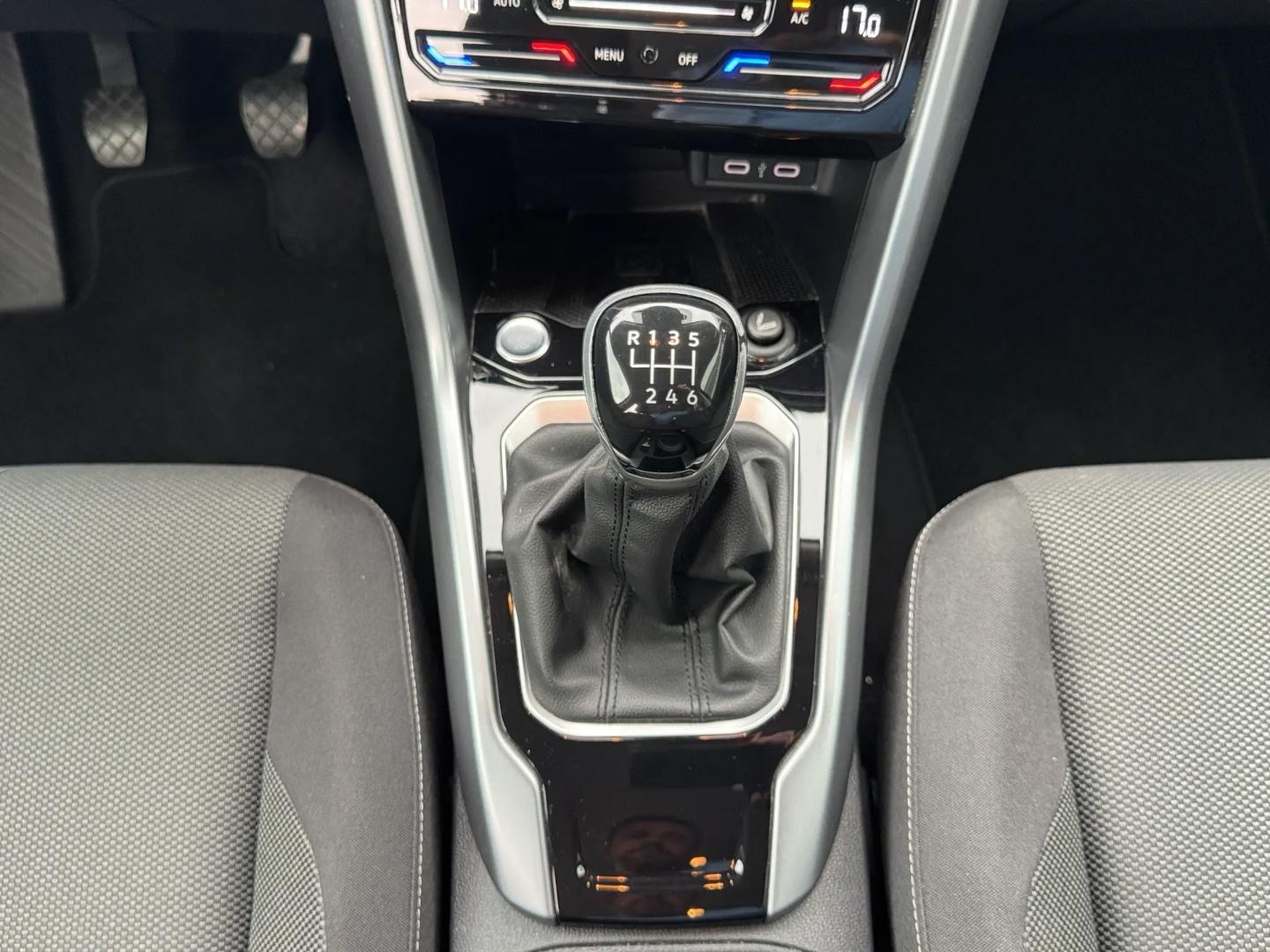 Volkswagen T-Roc 1.0 TSI LIFE *NAVI*KEYLESS*KAMERA*LED*, миниатюра 13