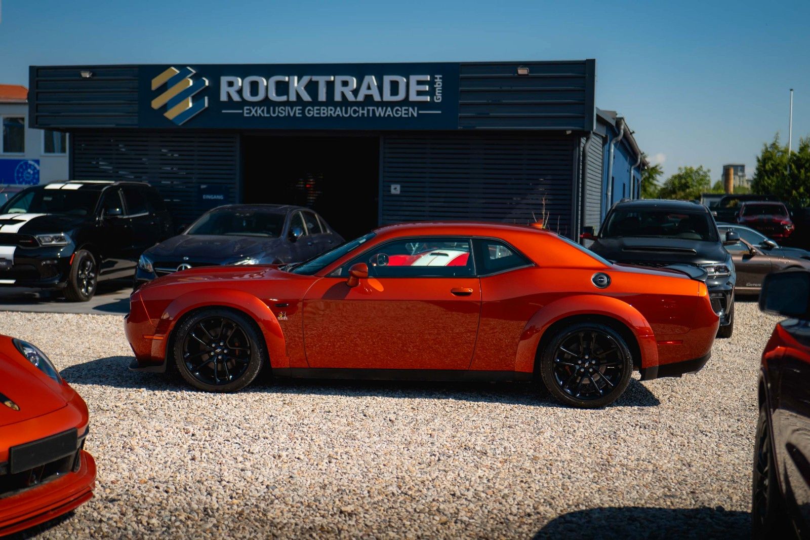 Fahrzeugabbildung Dodge Challenger 6.4 V8 SRT 392 R/T SCAT PACK WIDEBODY
