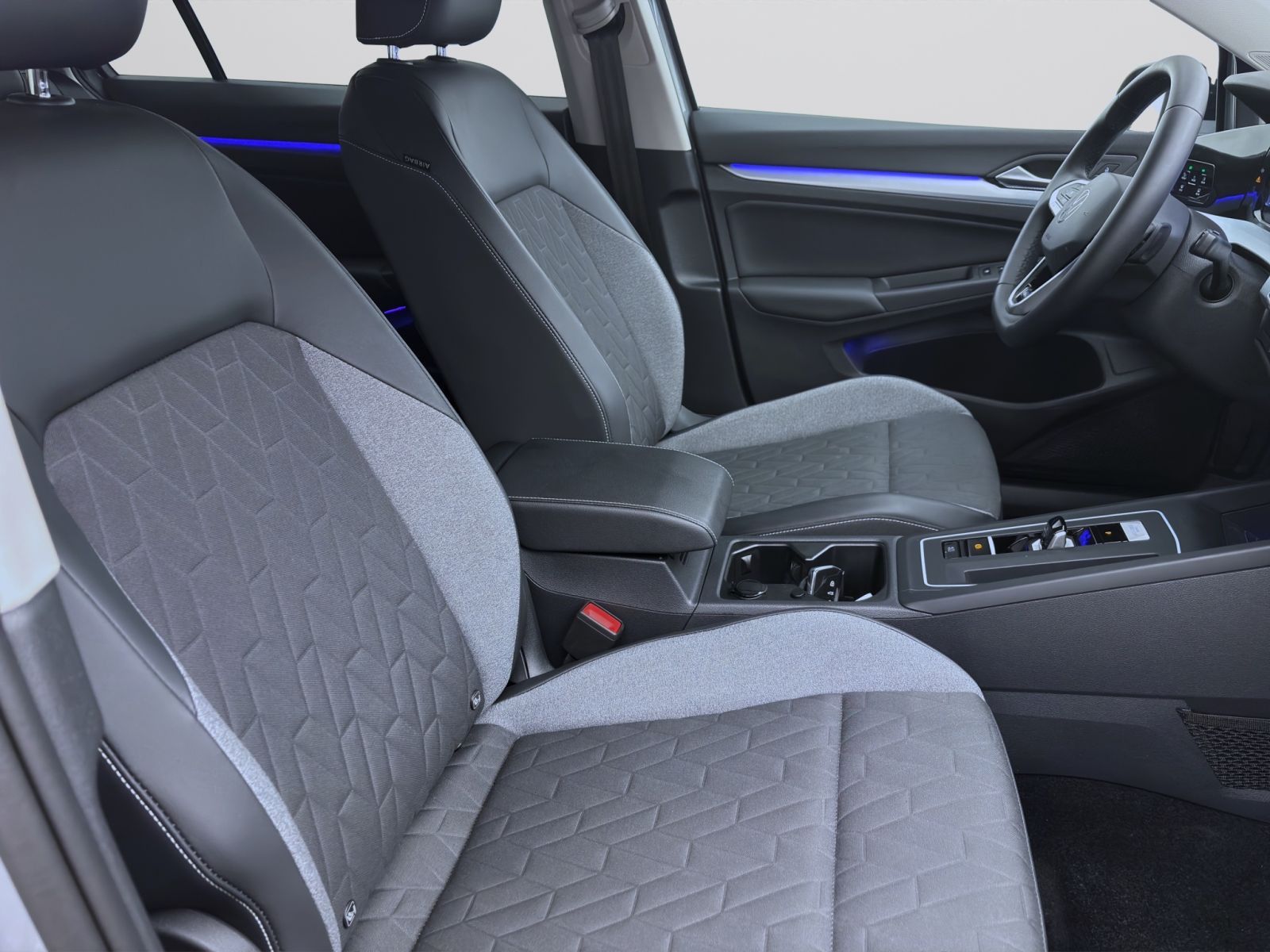 Volkswagen Golf - Bild 17