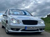 Mercedes-Benz Mercedes C230 7G Comand Limousine AMG Paket - Mercedes-Benz C 230: AMG