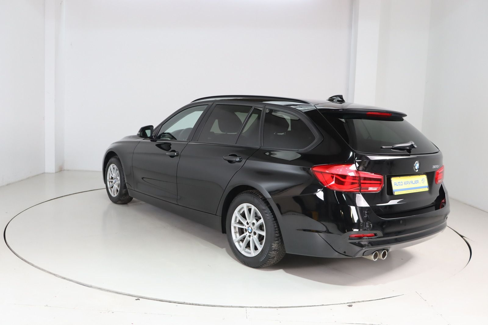 Fahrzeugabbildung BMW 320 i Advantage * LED * 1.Hand * Service neu Tou