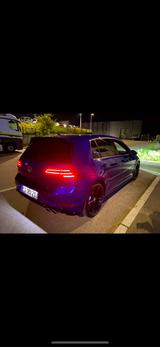 Volkswagen Golf 2.0 TSI DSG 4MOTION R R - Volkswagen Golf: Blau, Tsi Motion