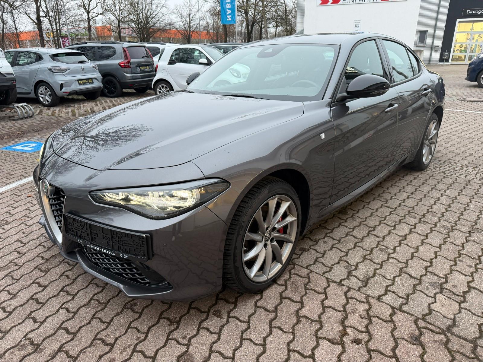 Alfa Romeo Giulia Ti Q4*SHZ*NAVi*Kamera*