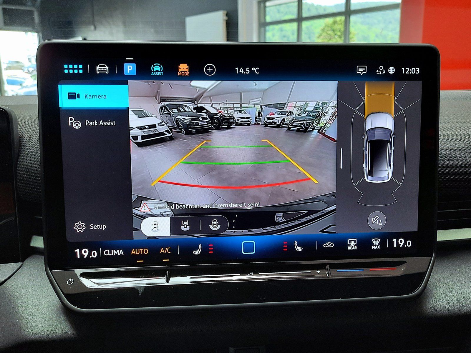 Fahrzeugabbildung Volkswagen T-Roc eTSI R-Line Black&Style DSG *AHK*Cam*ACC*