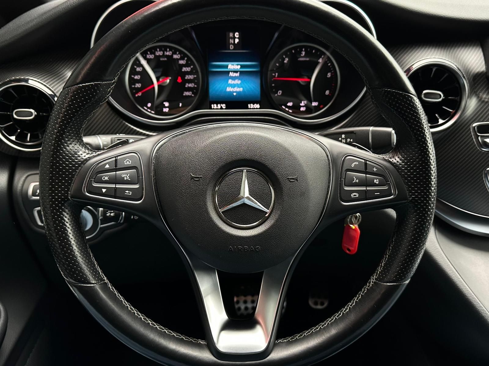 MERCEDES-BENZ V 300d EDITION 19 AMG LANG* LED#AHK#ACC#SHZ#SH - Image 11