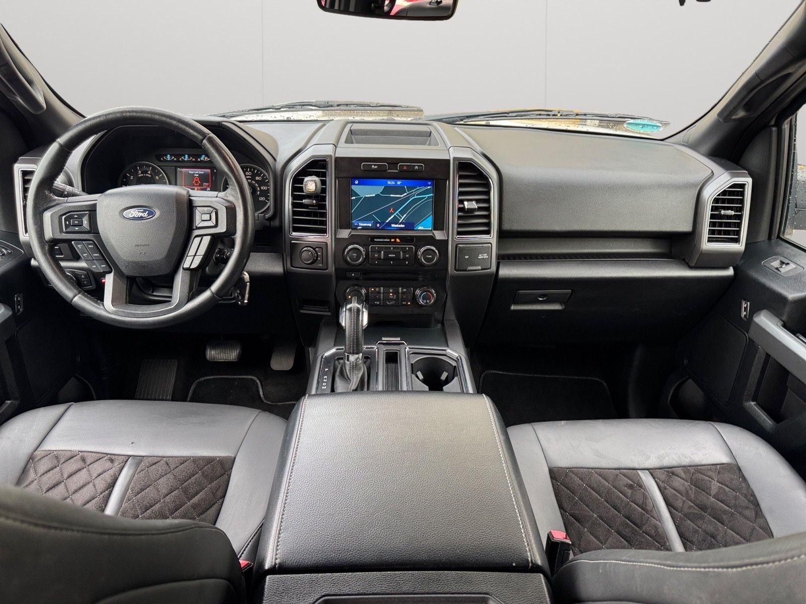 Fahrzeugabbildung Ford F 150 XL  4x4*AHK*LED*Kamera*Vollaussastung