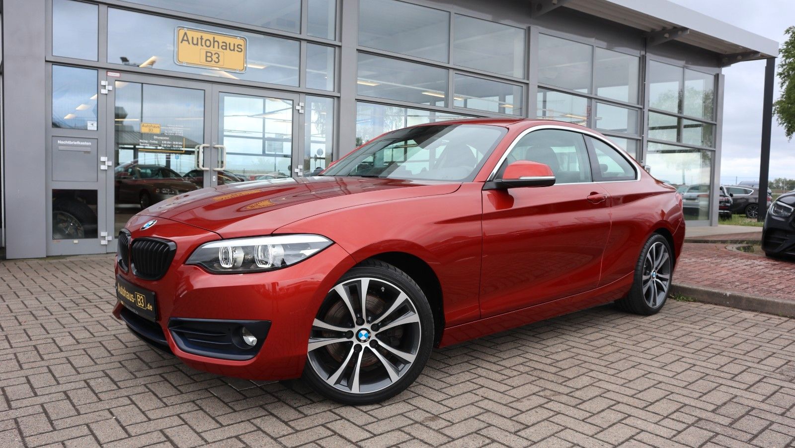 Gebrauchtwagen BMW 230 230 i Coupe Sport Line Navi Kamera in Bergen