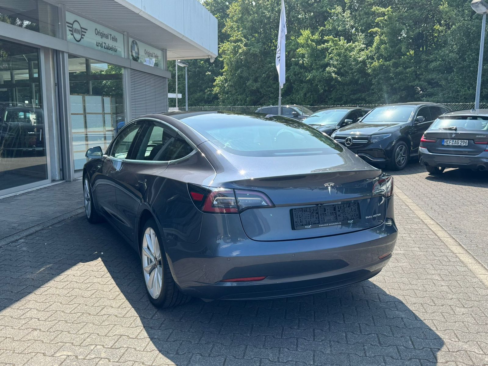 Fahrzeugabbildung Tesla Model 3 LR Dual AWD PANO+STDHZ+NAVI+LED+ACC+