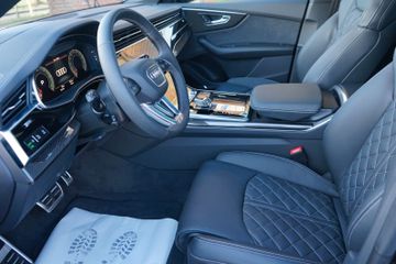 Fahrzeugabbildung Audi Q8 50 TDI Quattro Competition Plus NETTO EXPORT