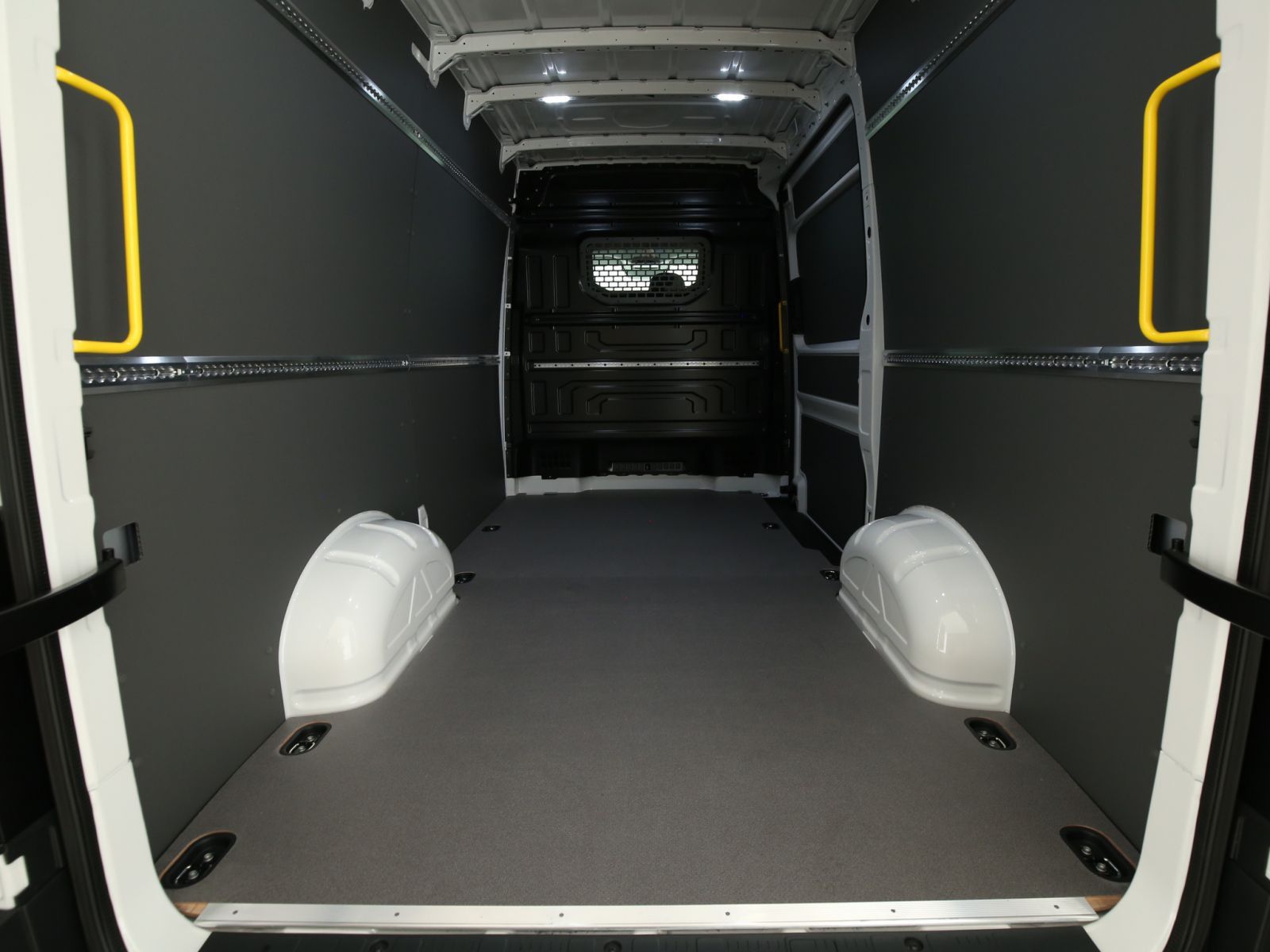 Volkswagen Crafter - Bild 12