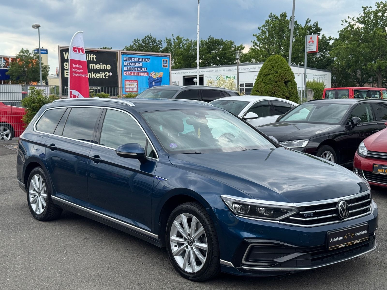 VW PASSAT HYBRID GTE / TÜV NEU /